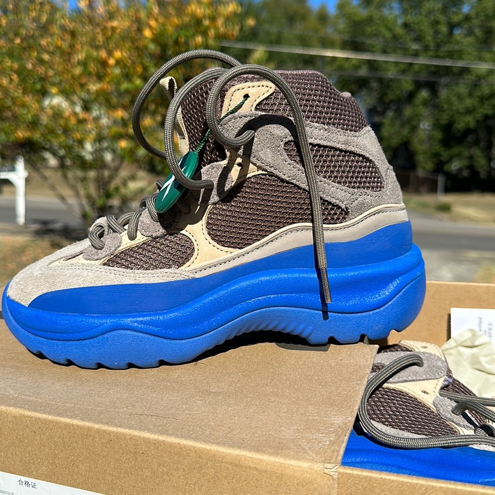 Yeezy Addidas Desert Boot “ Blue Taupe “ only worn in the house.